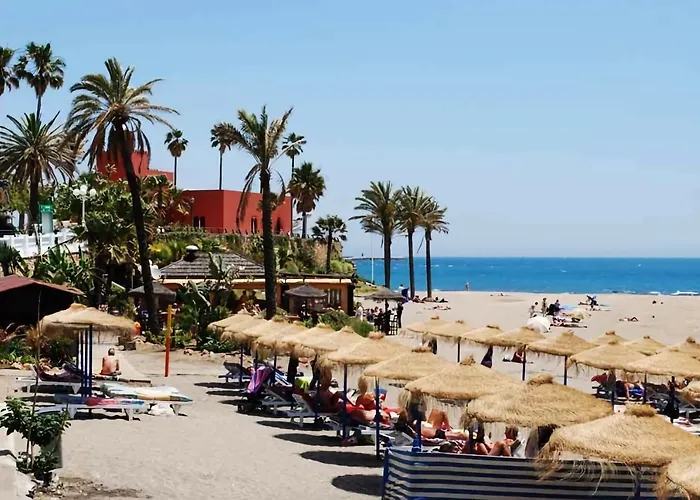 Apartamentos Benalbeach