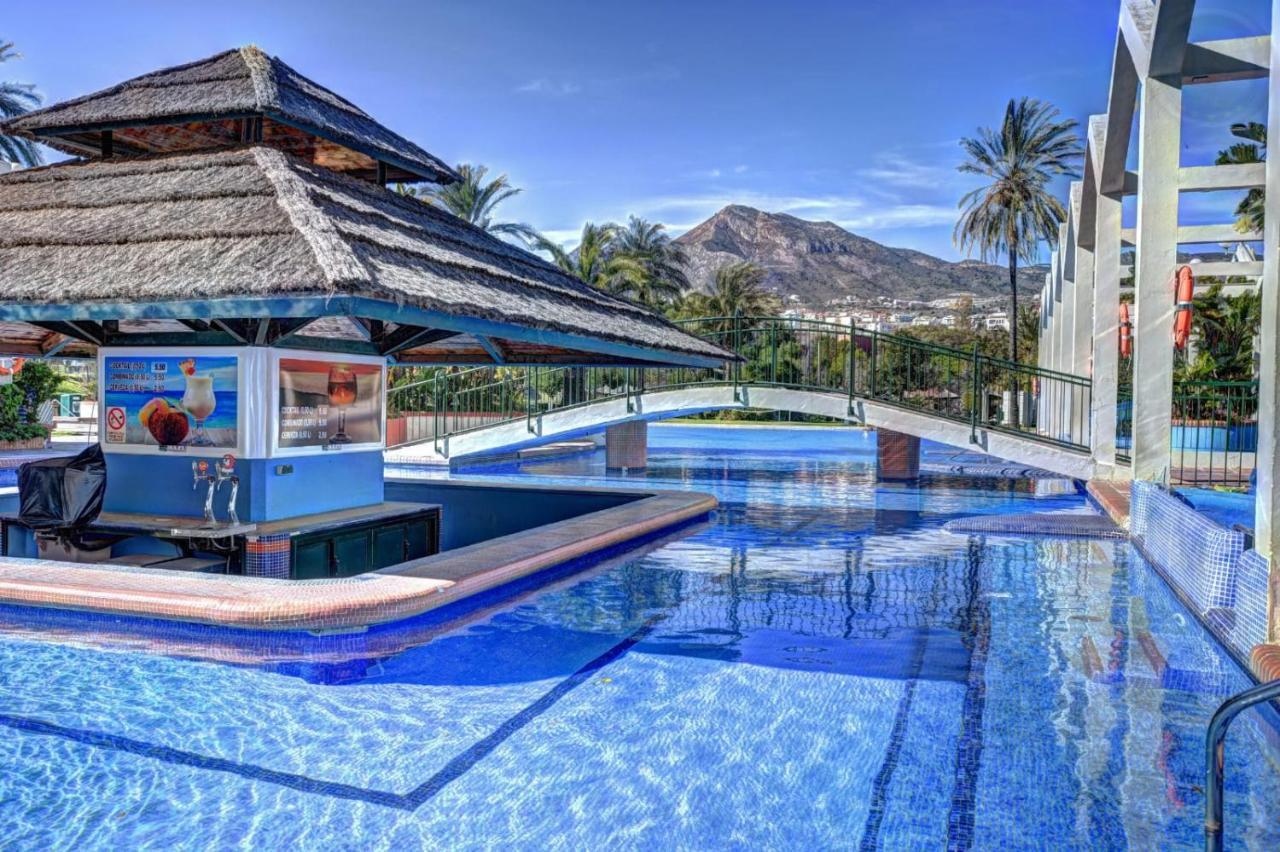 Apartament Benalbeach *